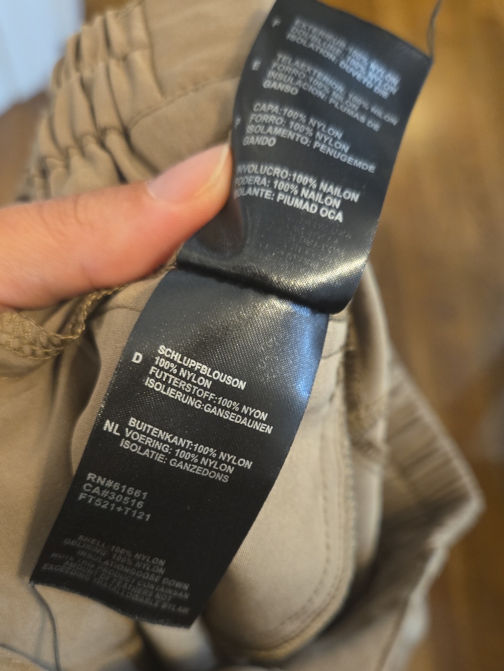 The North Face Kids Small 7/8 Tan Convertible Zip Off Hiking Cargo Pants - Picture 7 of 8
